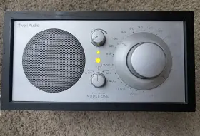 R296085 Tivoli Audio Look Model One Black Am Fm Radio Henry Kloss Working