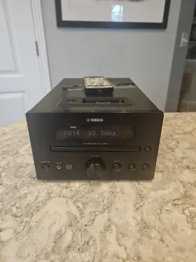 Crx-330 Yamaha Micro Stereo Receiver Fm / Cd Usb Ipod Dock Remote