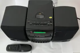 Az15m Zenith Stereo Cd/cassette Player With Remote For Parts Only