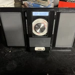 Sharper Image Audioclear SO335 Black Cd Stereo System W/ Dock For Ipod Vtg Nos. Fixed Price $29.12.