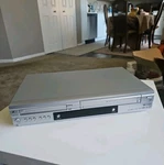 Zenith XBV443 Dvd Vcr Combo Hi-fi Stereo Vhs Player No Remote In Box Read Please. Fixed Price $149.99.