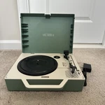 Victrola VSC-725SB Re-spin Vinyl Record Player Mint Green. Fixed Price $19.99.