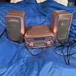 Magnavox 3-PIECE Shelf System With Cd, Bluetooth & Fm Radio Pink Works Great. Fixed Price $39.99.