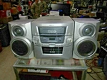 Vintage Audiovox CD1072 Home Shelf System 5 Changer Am Fm Radio With Speakers. Fixed Price $71.25.